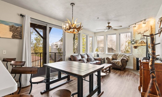 Kimball Junction Condominio | Moose Mgmt at Crestview D208: Mountain View-Dogs Welcome-Convenient Location
