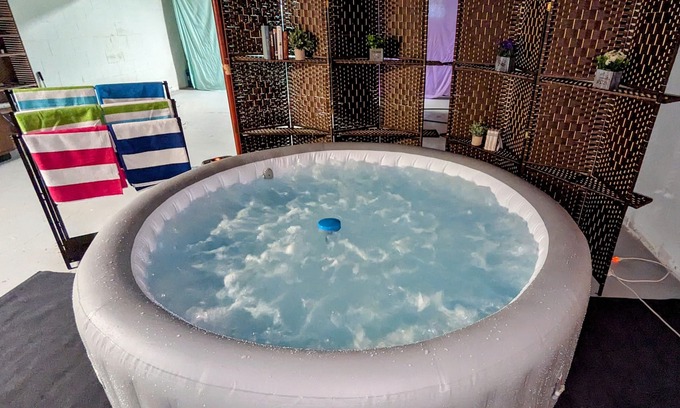 Ontonagon Casa | Moose Tracks Hot Tub Hideaway w/50 amp EV Outlet