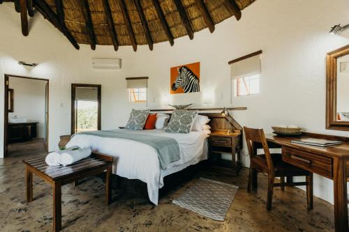 Weipe Cabina | Mopane Bush Lodge