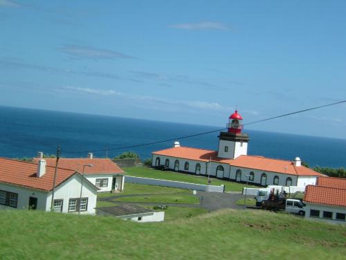 Lajes das Flores Casa | Moradias Estação Radio Naval , Moradia Vila do Porto