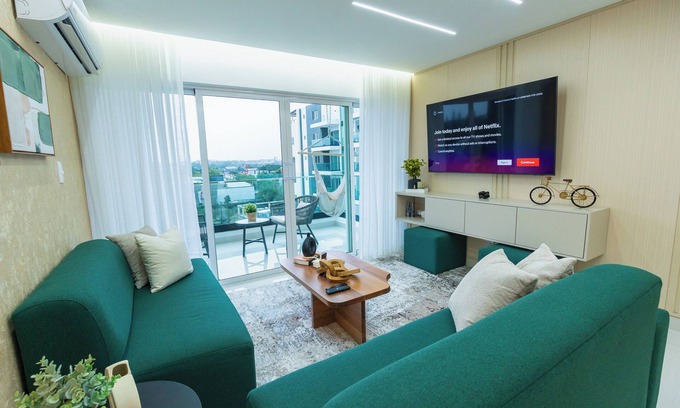 Punal Apartamento | Mordern 3BR! 9fl, King Bed! Sti!,