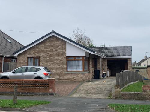 Swindon Casa | Moredon Bungalow