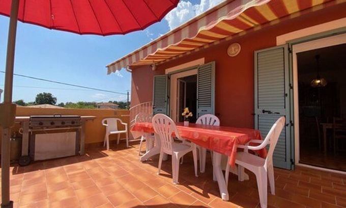 Moriani-Plage Apartamento | MORIANI PLAGE: 3BR Apt, 6 guests, AC, parking, close to beach