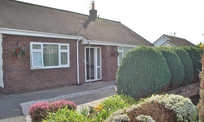 Prestatyn Casa | Mornant Cottage