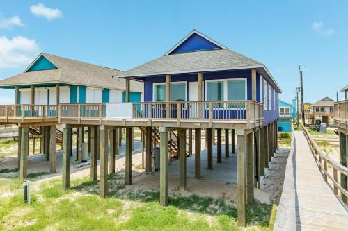 Freeport Casa | Morning Glory - Beachfront - Pet & Family Friendly
