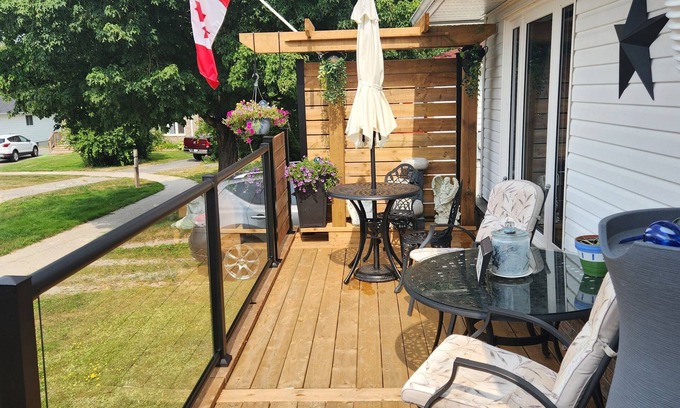 Algoma District Casa | Morning Glory / Complete house 5 Bedrooms 2 full Baths / Truly a Hidden Gem.