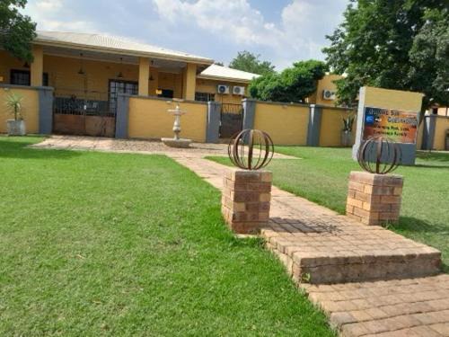 Hartswater Casa | morning sun guesthouse