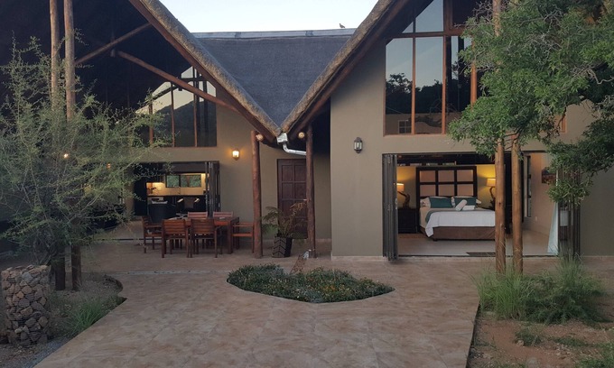 Pilanesberg National Park Cabina | Morokolo Safari Lodge