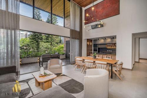 La Florida Apartamento | Morph 302 - Modern apt high ceilings BBQ/Jacuzzi