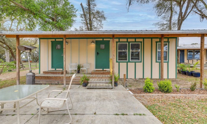 Fellowship Casa | Morriston Getaway w/ Patio - Near HITS Farm!