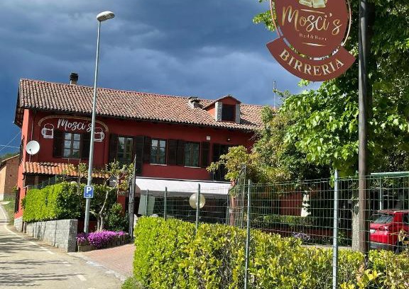San Damiano dʼAsti Cama Y Desayuno | Mosci's Bed & Beer