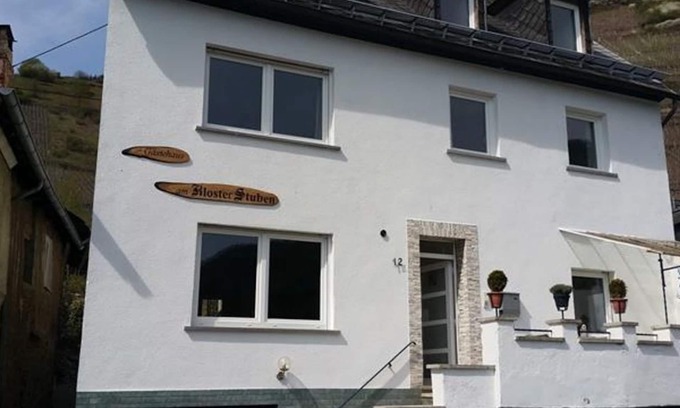 Bremm Casa | Mosel Homes en el monasterio Stuben - cabaña, ducha, WC