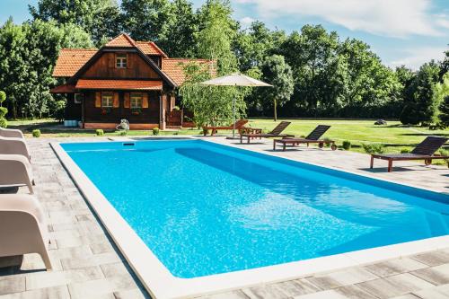 Mala Ludina Casa | Moslavačka Priča Holiday Homes