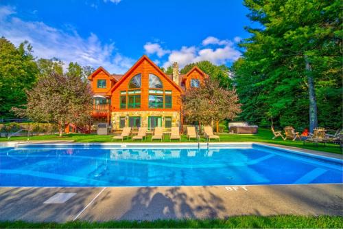 Wilmington Casa | Most Luxury 7000 Sq ft Log Estate with Pool Hot Tub Sauna