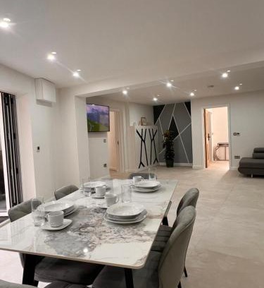 Maidstone Casa | Mote Park View