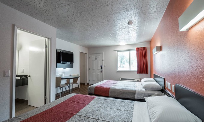 Fallon Hotel | Motel 6 Fallon, NV
