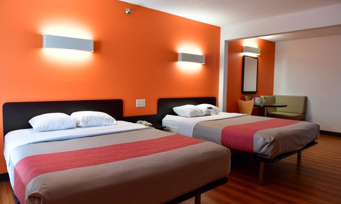 Lincoln Hotel | Motel 6 Lincoln, NE