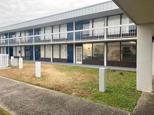 Lugoff Hotel | Motel 6 Lugoff, SC