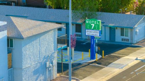 Mesa Hotel | Motel 7 By OYO Near Phoenix Airport