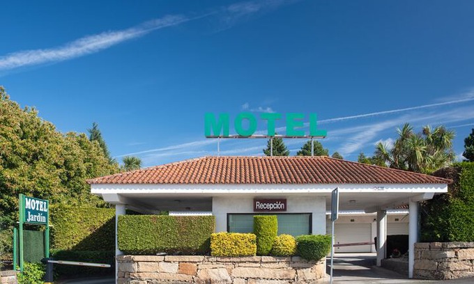Oleiros Hotel | Motel Jardin