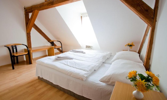 Houska Casa | Motel Svatý Kryštof