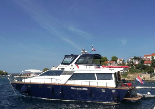 Trogir Alquiler De Eote | Motor Boat Paloma Rea