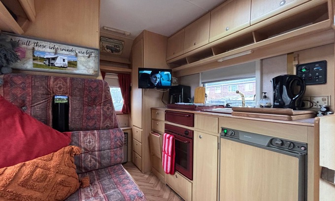 Measham Chalet De Esquí | Motorhome in Hinckley- Sleeps 3- Pet Friendly