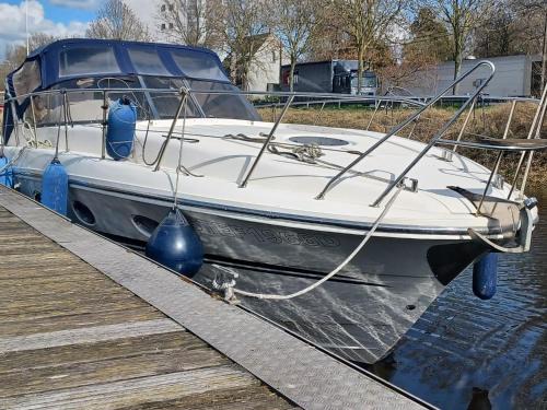 Eeklo Alquiler De Eote | Motoryacht ELENA