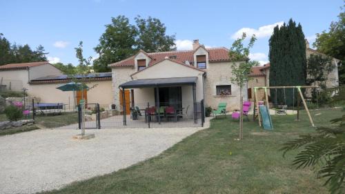 Saint-Laurent-des-Batons Casa | Moulin neuf de combecave