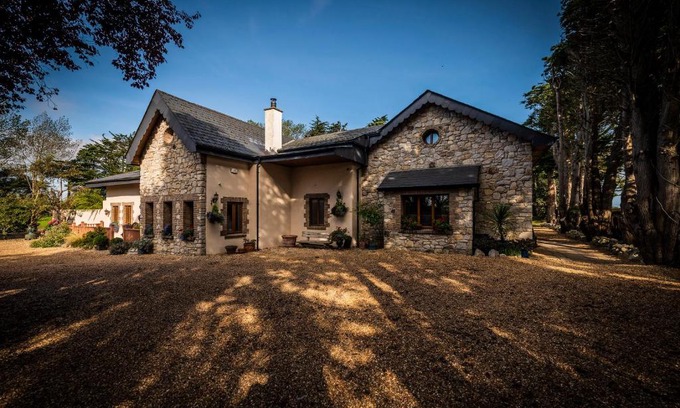 Swords Casa | MOUNT BARKER