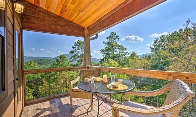 Franklin Chalet De Esquí | Mount Chalet in Gated Community with Forest and Long Range Views