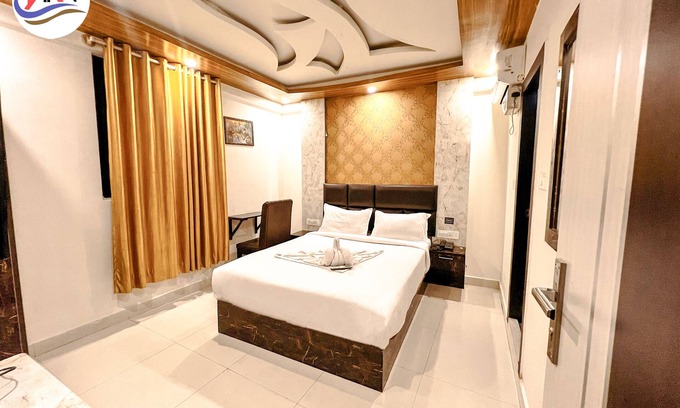 BTM Layout Hotel | MOUNT CITY PARK