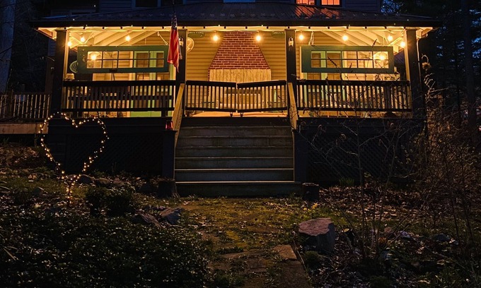 Mount Gretna Heights Casa | Mount Gretna House next to hiking trails