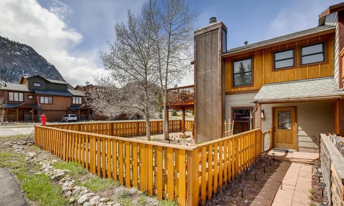 Frisco Apartamento | Mount Royal Condos #501 condo