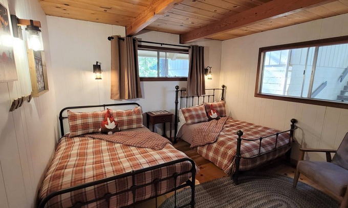 Twain Harte Cabina | Mountain Adventures Await ~ Spacious Family Chalet ~ Near Dodge Ridge & Yosemite
