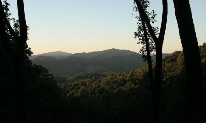 Mountain Air Condominio | Mountain Air - A202-Pet Friendly Condo - Mtn Views - fuera de Asheville