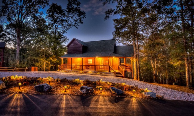 Blue Ridge Casa | Mountain Bear Lodge by Escape to Blue Ridge