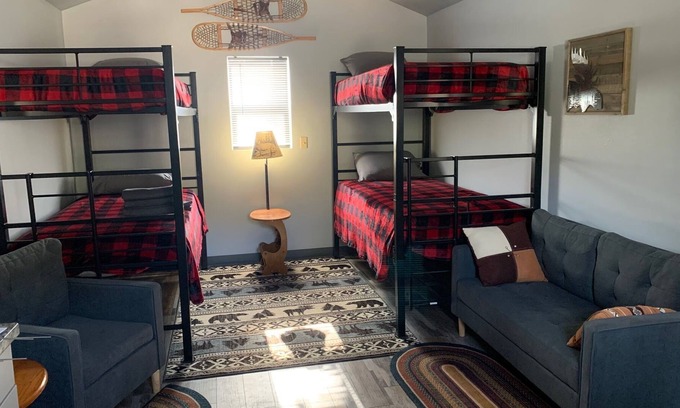 Roundup Cabina | MOUNTAIN CABIN 1