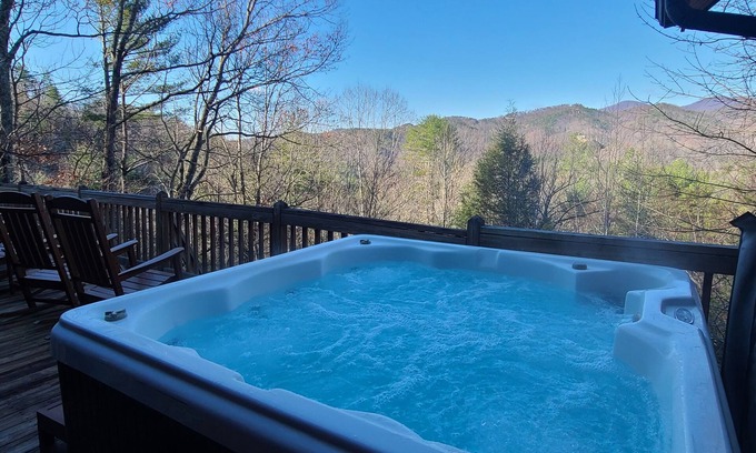 Ferguson Cabina | Negro Bear Lodge: 3 dormitorios / 2. 5 BA acepta mascotas de $ 75 en Ferguson, capacidad para 6