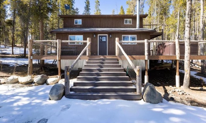 Valley of the Sun Casa | Mountain Cabin wHot Tub & Washer Dryer