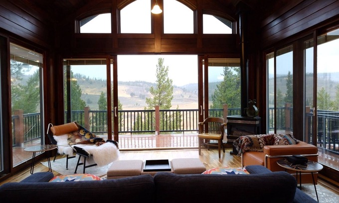 Dubois Chalet De Esquí | Mountain Chalet Retreat at Wyoming Parks Intersection - Dubois, WY