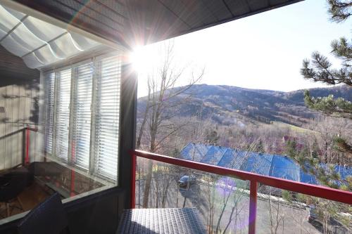 Stoneham Casa | Mountain Comfort & Charm - La Perle Alpine