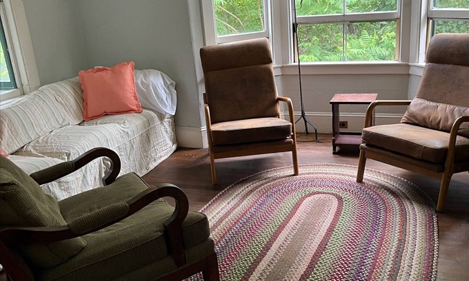 Shelburne Cabaña | Mountain cottage. 4-bdrm cottage in the White Mountains with hiking trails.