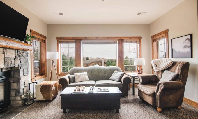 Boyne Falls Casa | This house is a 2 bedroom(s), 2 bathrooms, located in Boyne Falls, MI.