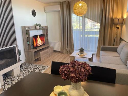 Shiligarnika Apartamento | Mountain Escape 2BR in Green Life Bansko