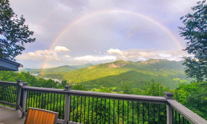 Lake Lure Casa | Mountain gem with pool, golf, tennis, beach & wellness center - dog-friendly