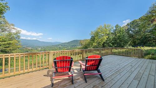 Waynesville Casa | Mountain Haven: Cozy Tiny Home on 16 Acres
