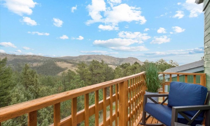 Boulder Casa | Mountain Haven: Zipline, Hot Tub & Mountain Views