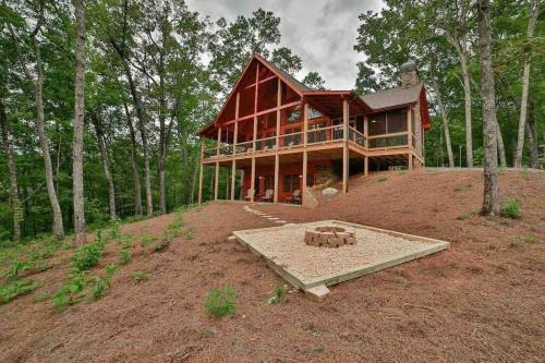 Mineral Bluff Casa | Mountain Hideaway with Hot Tub & Fire Pit