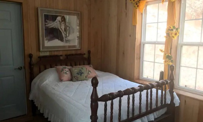 Franklin Casa | Mountain High Retreat